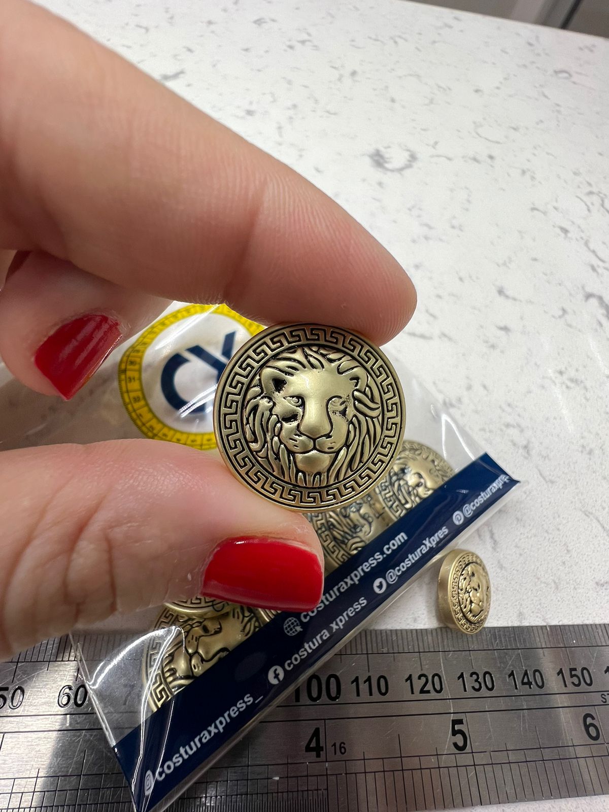 juego de Botones versace matte gold tamaños 15mm(10 unid) / 20mm (5 unid)