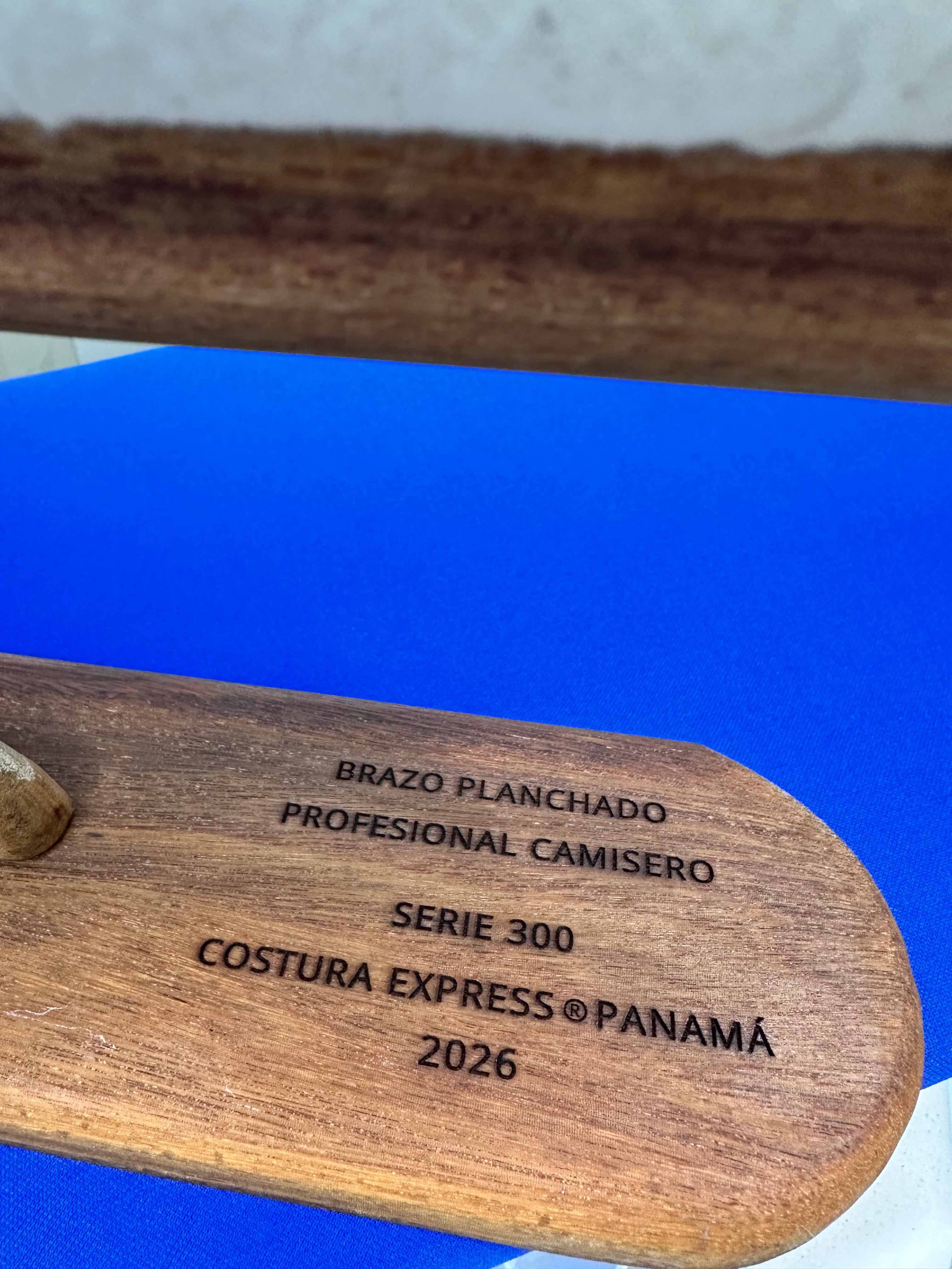 Brazo de planchado Camisero (SERIE 300)